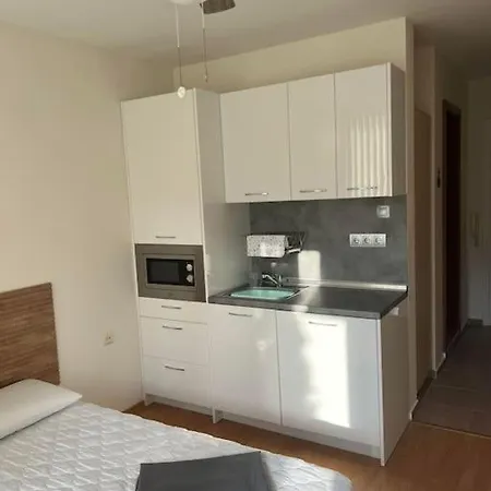 Modern, Self Contained,